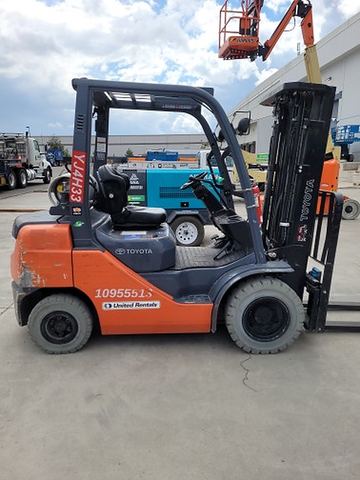 2019 TOYOTA 8FGU25 Forklift Whse 5000# Gas/Lp