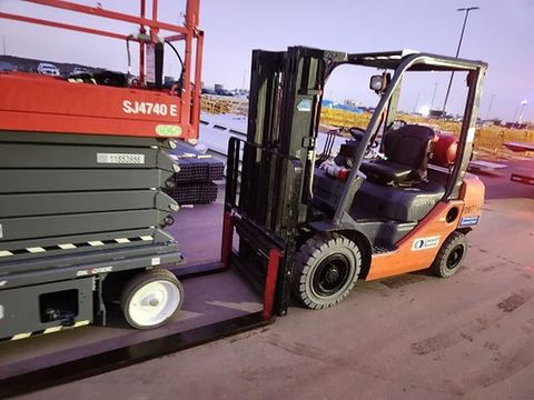 2019 TOYOTA 8FGU25 Forklift Whse 5000# Gas/Lp