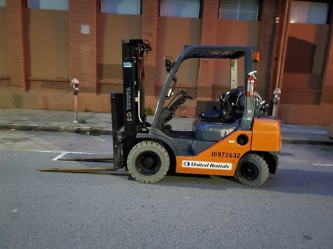 2019 TOYOTA 8FGU25 Forklift Whse 5000# Gas/Lp