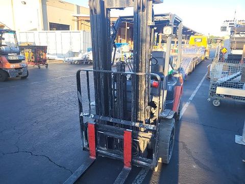 2019 TOYOTA 8FGU25 Forklift Whse 5000# Gas/Lp