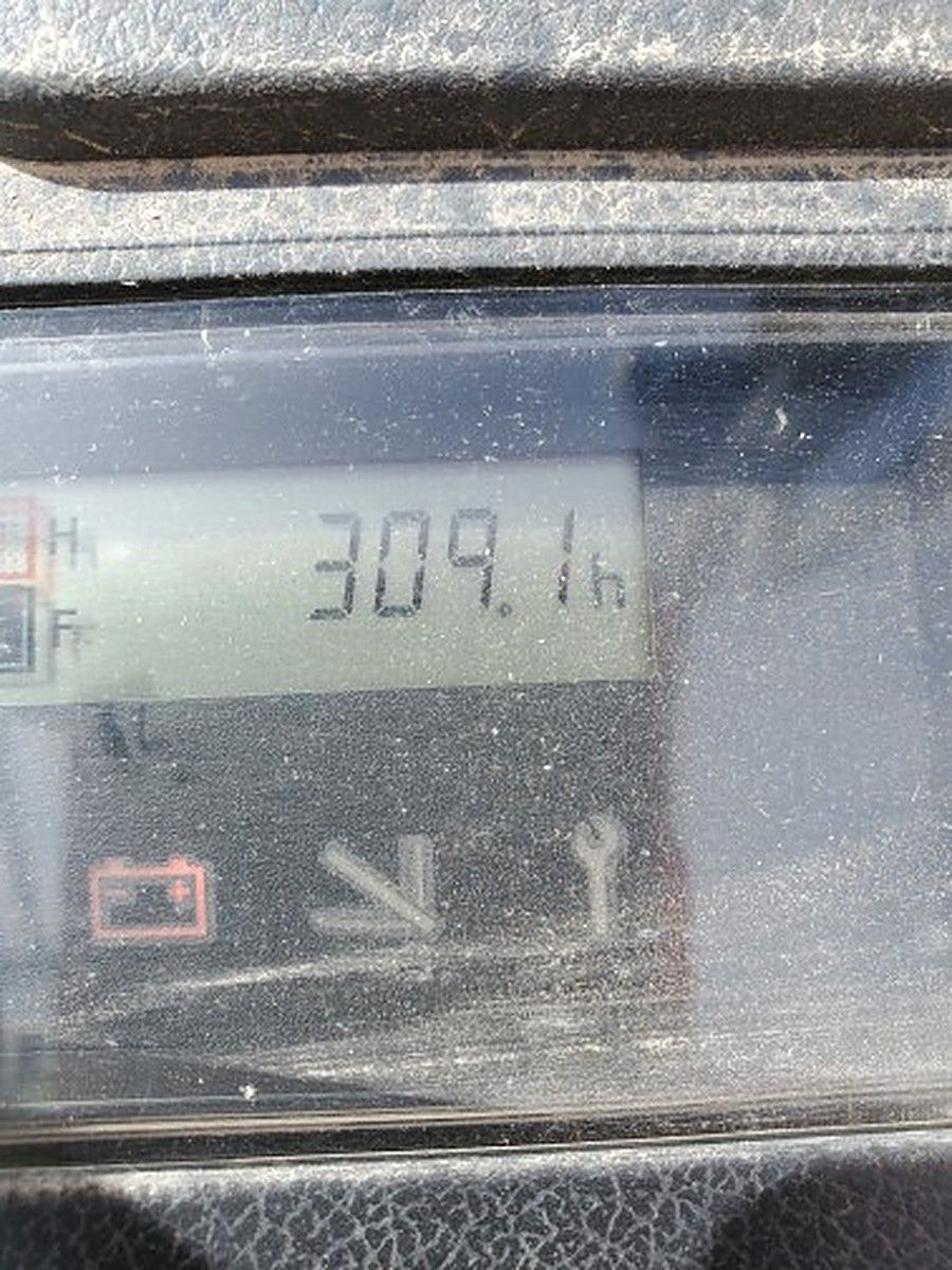 TOYOTA 8FGU25 photo 5