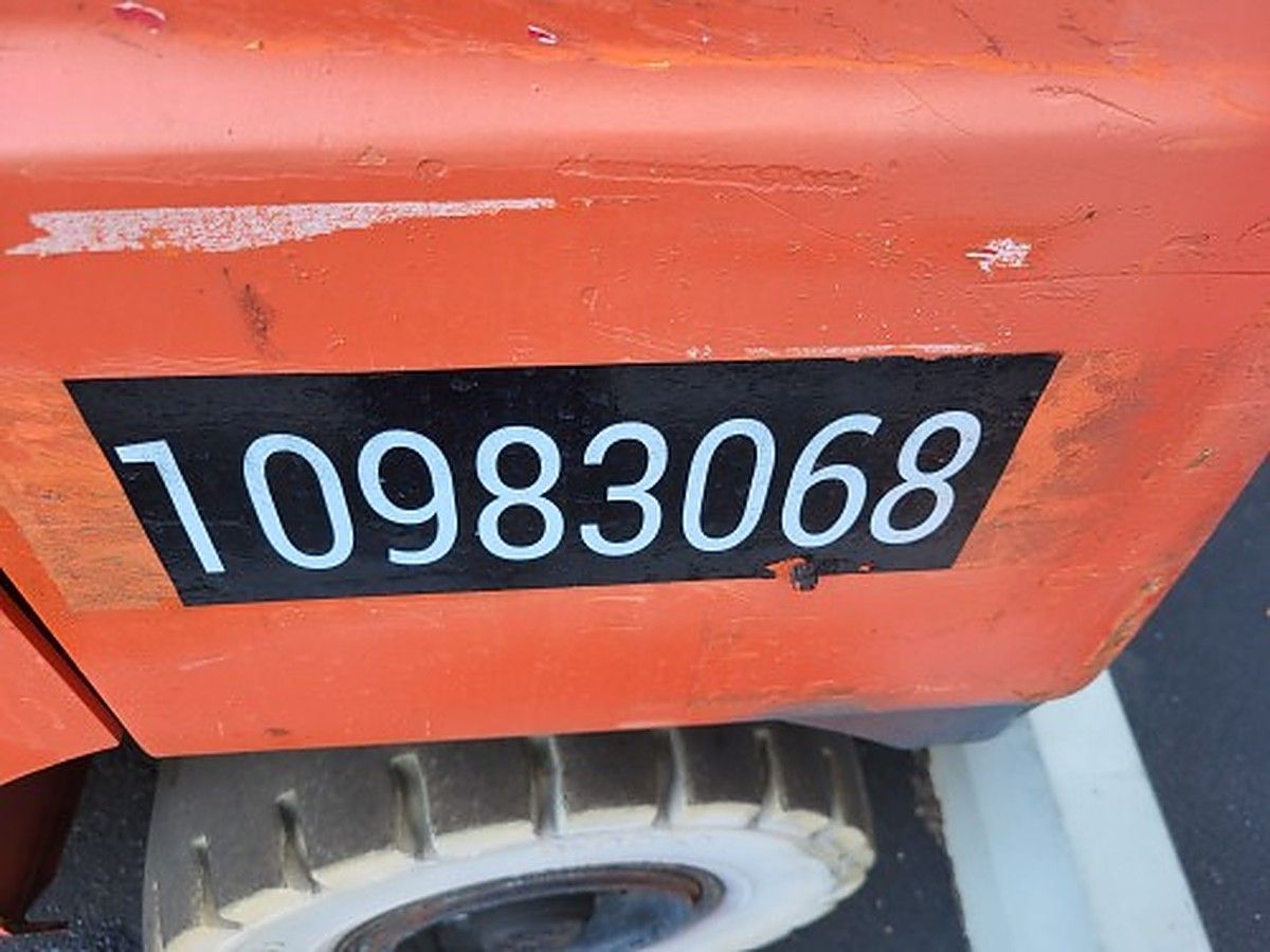 TOYOTA 8FGU25 photo 5