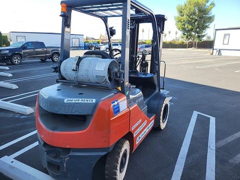 2019 TOYOTA 8FGU25 Forklift Whse 5000# Gas/Lp