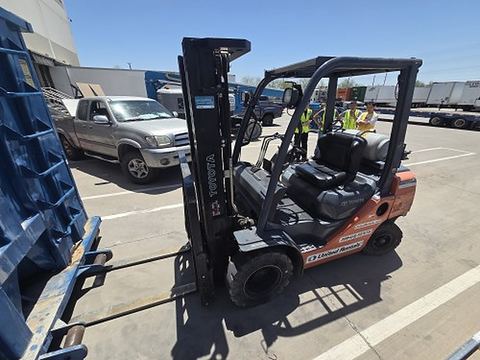 2019 TOYOTA 8FGU25 Forklift Whse 5000# Gas/Lp