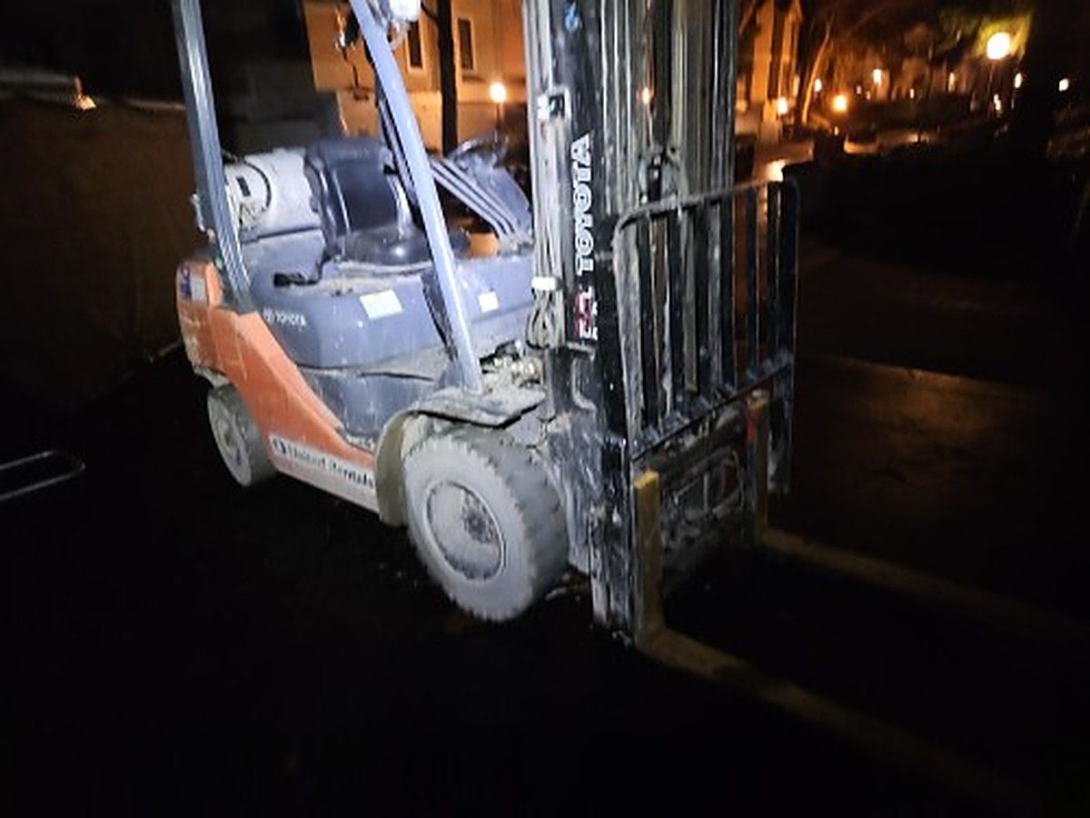 TOYOTA 8FGU25 photo 6