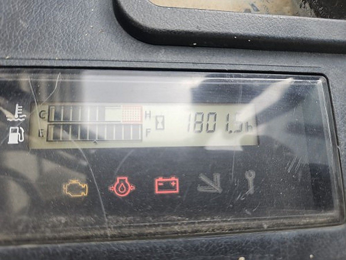 TOYOTA 8FGU25 photo 2