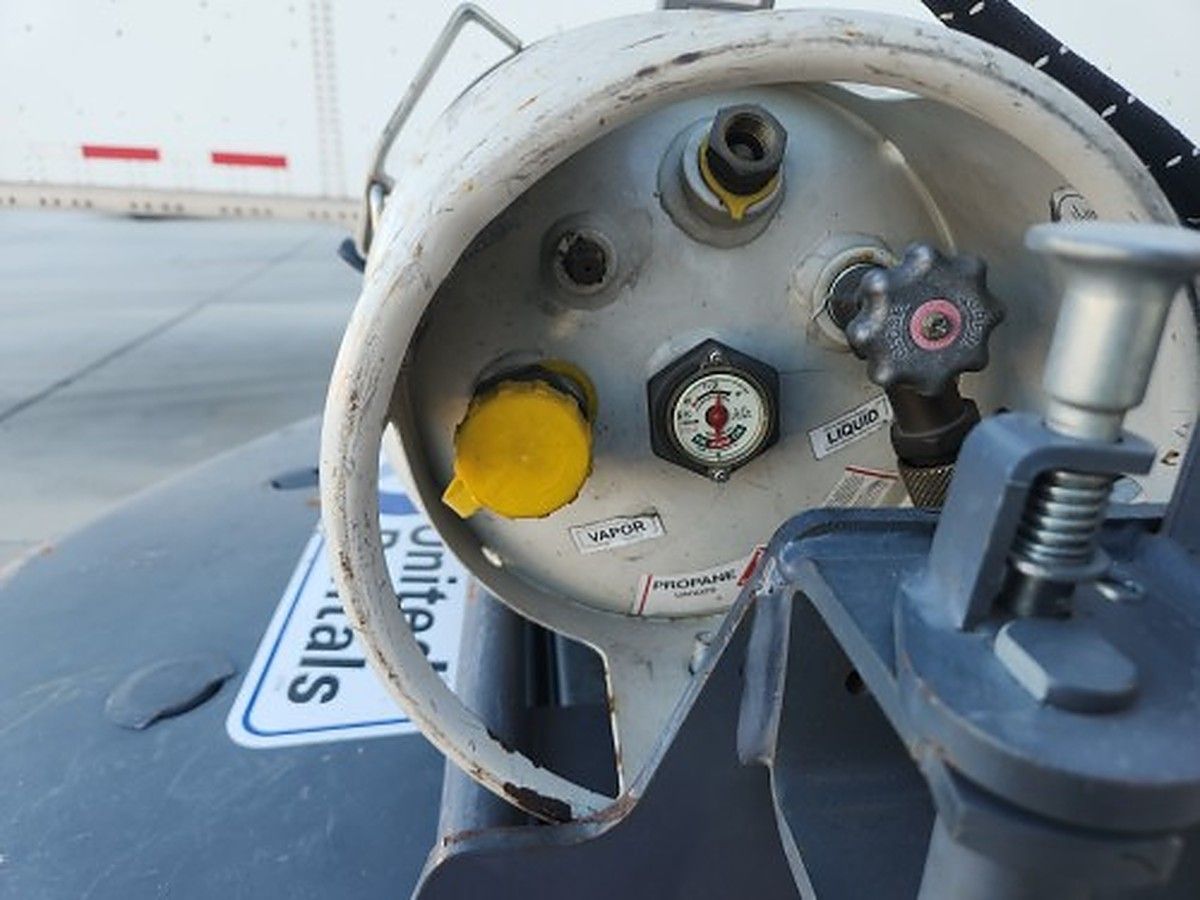TOYOTA 8FGU25 photo 6