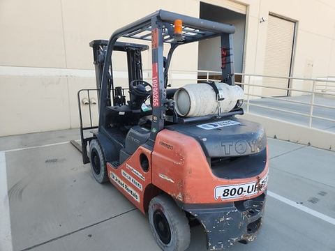 2019 TOYOTA 8FGU25 Forklift Whse 5000# Low Profile Gas/Lp