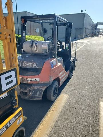 2019 TOYOTA 8FGU25 Forklift Whse 5000# Low Profile Gas/Lp