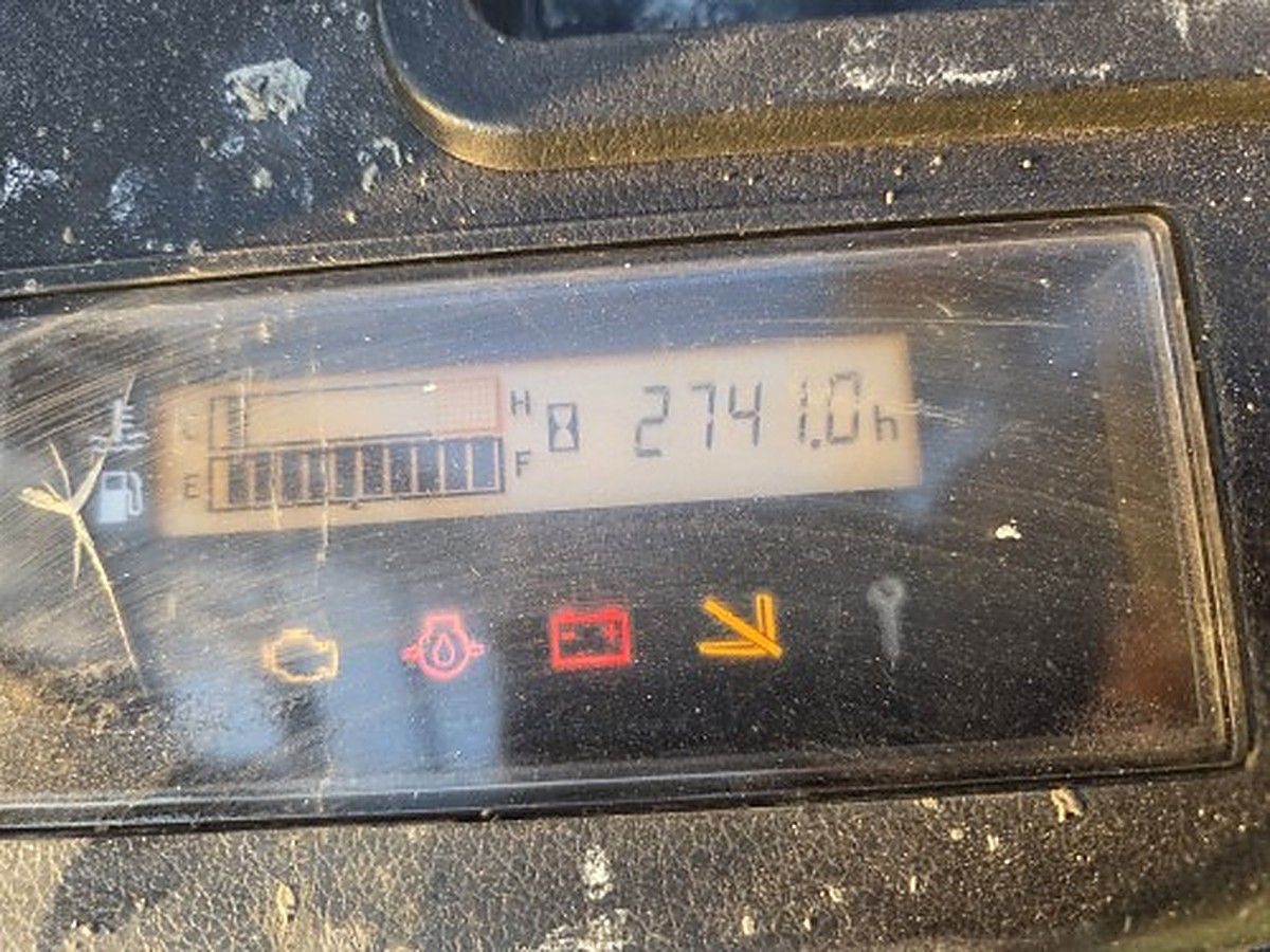 TOYOTA 8FGU25 photo 10