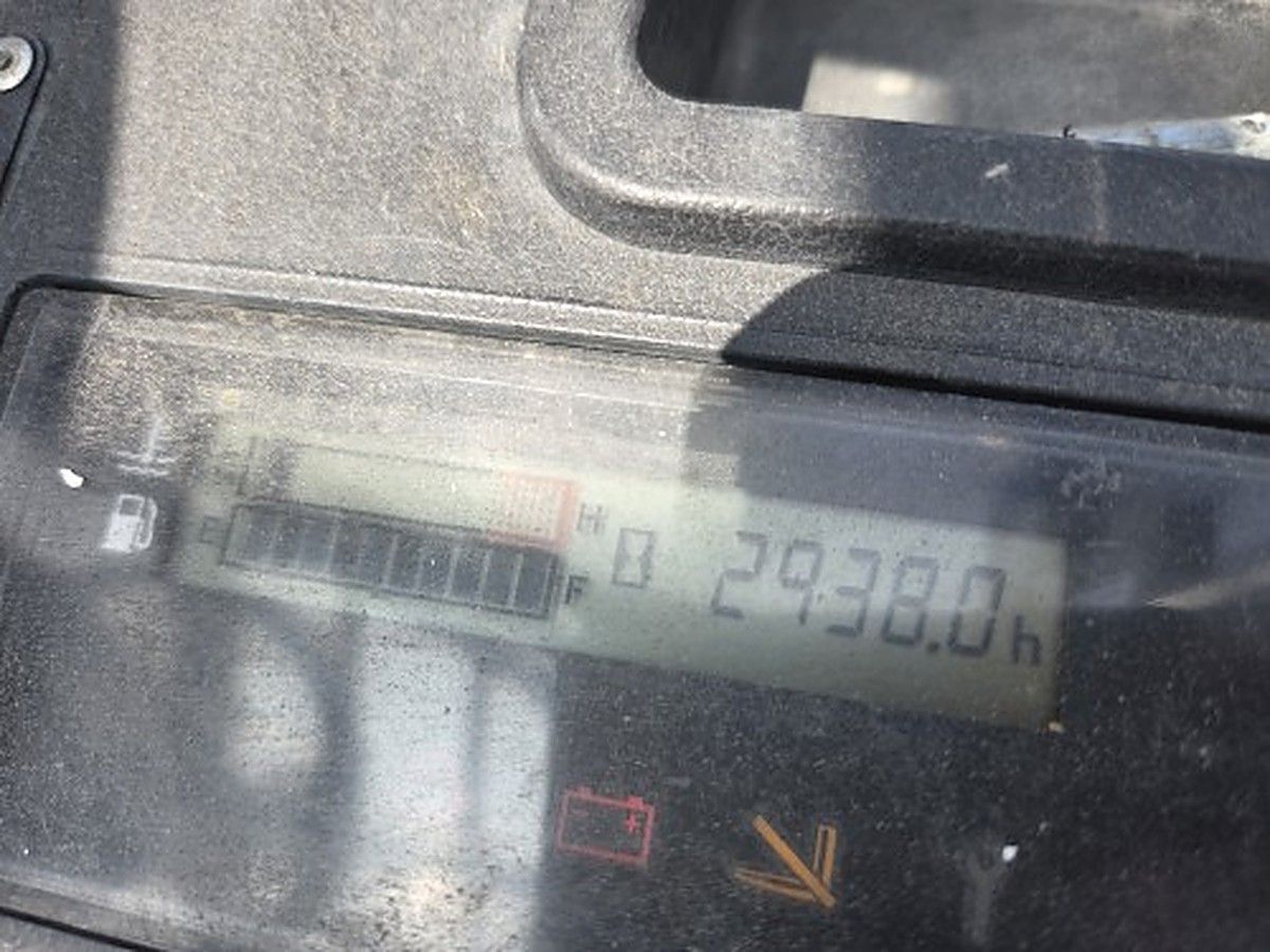 TOYOTA 8FGU25 photo 3