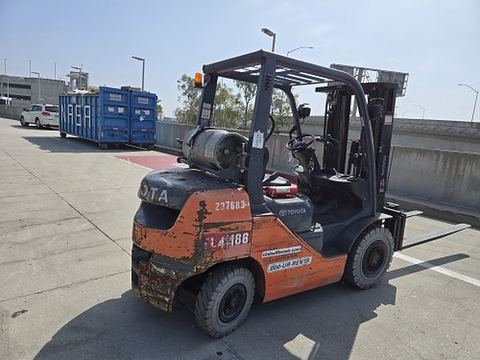 2019 TOYOTA 8FGU25 Forklift Whse 5000# Low Profile Gas/Lp