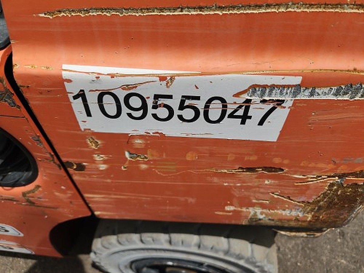 TOYOTA 8FGU25 photo 7