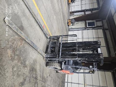 2019 TOYOTA 8FGU25 Forklift Whse 5000# Pneu Gas/Lp Quadmast