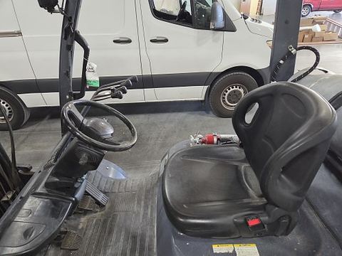 2019 TOYOTA 8FGU25 Forklift Whse 5000# Pneu Gas/Lp Quadmast