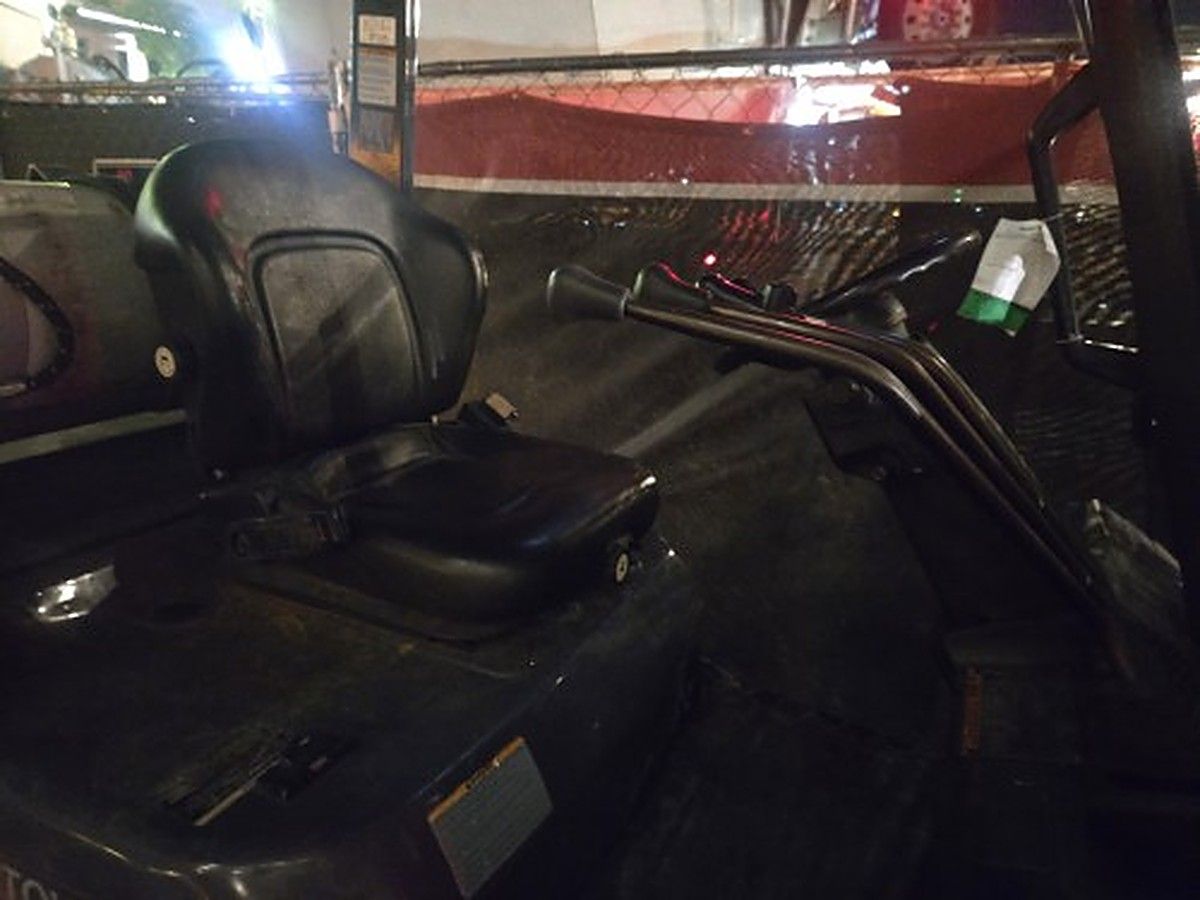 TOYOTA 8FGU25 photo 2