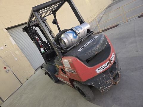 2019 TOYOTA 8FGU25 Forklift Whse 5000# Pneu Gas/Lp Quadmast