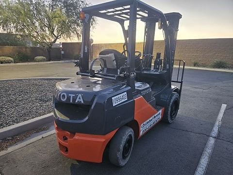 2019 TOYOTA 8FGU30 Forklift Whse 6000# Gas/Lp