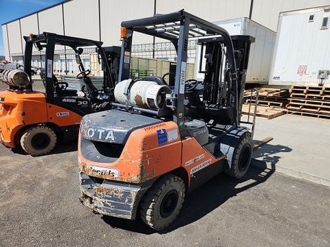 2019 TOYOTA 8FGU30 Forklift Whse 6000# Pneu Nmt Gas/Lp Quad