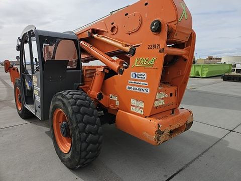 2019 XTREME XR1055 Forklift Variable Reach 10000# 50'-62'