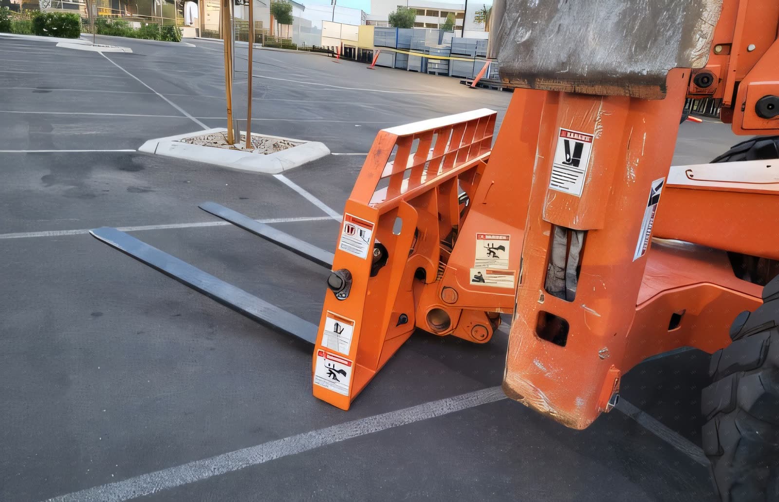 2019 Xtreme XR1055 FORKLIFT VARIABLE REACH 10000# 50'-62'