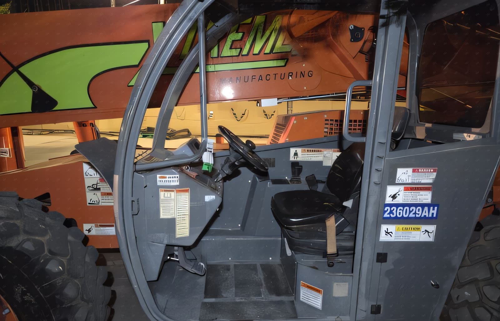 2019 Xtreme XR1055 FORKLIFT VARIABLE REACH 10000# 50'-62'