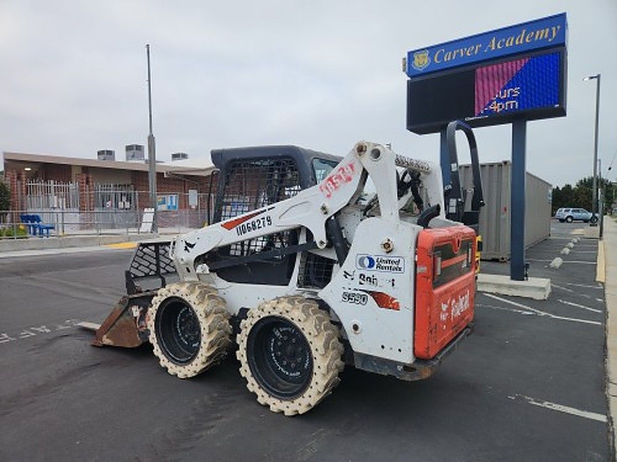 BOBCAT S590 photo 4