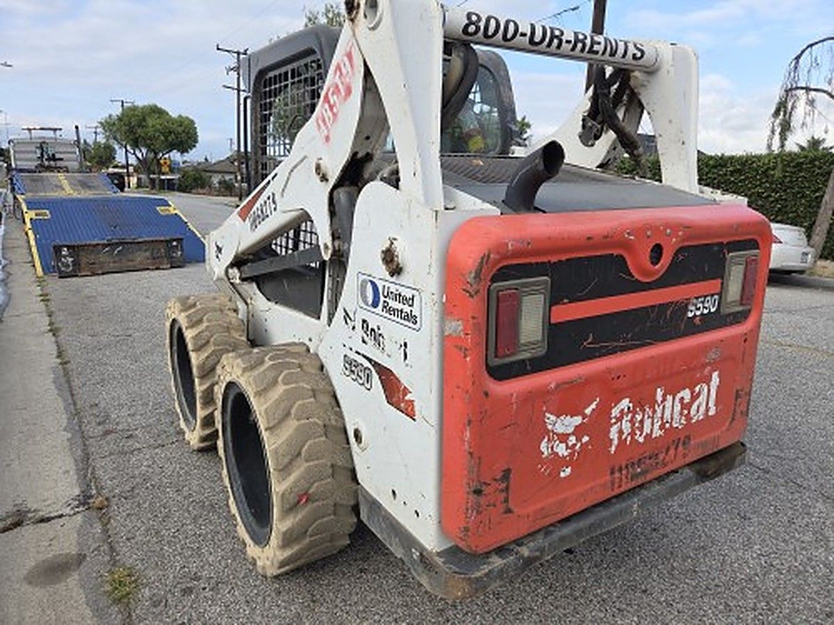 BOBCAT S590 photo 5