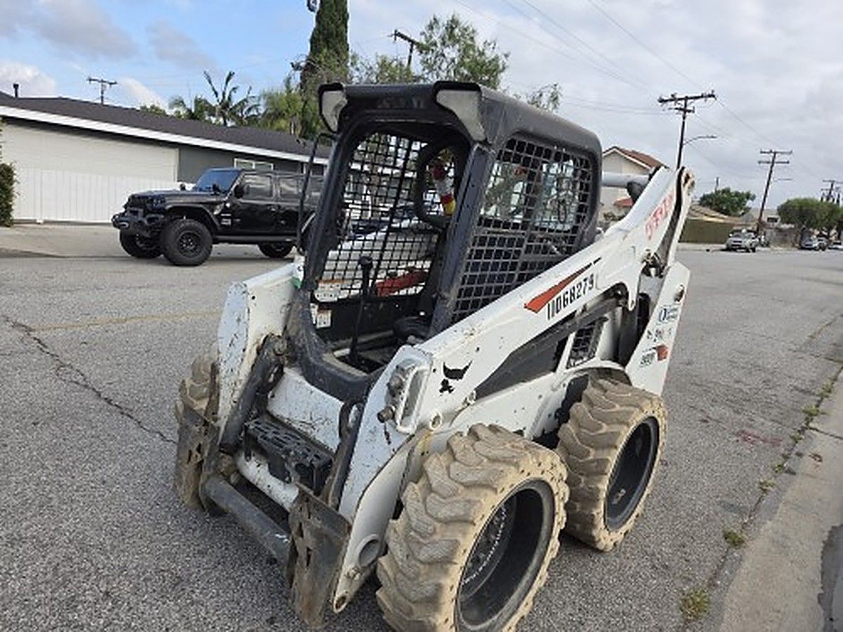 BOBCAT S590 photo 6