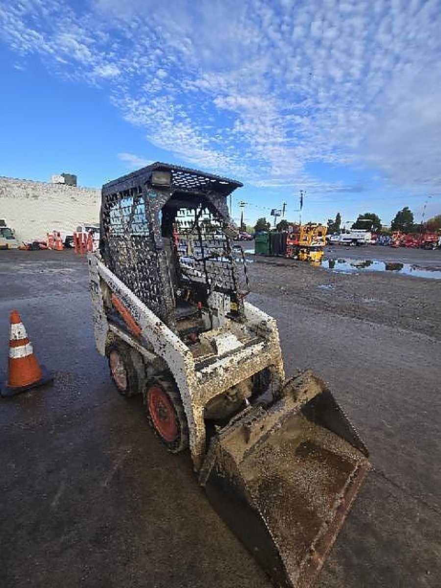 BOBCAT S70 photo 2