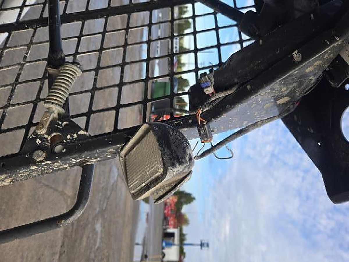BOBCAT S70 photo 3