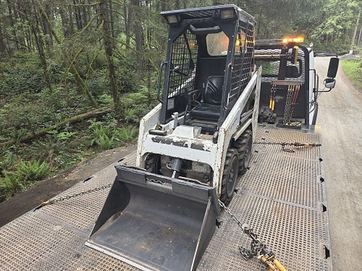 BOBCAT S70 photo 2