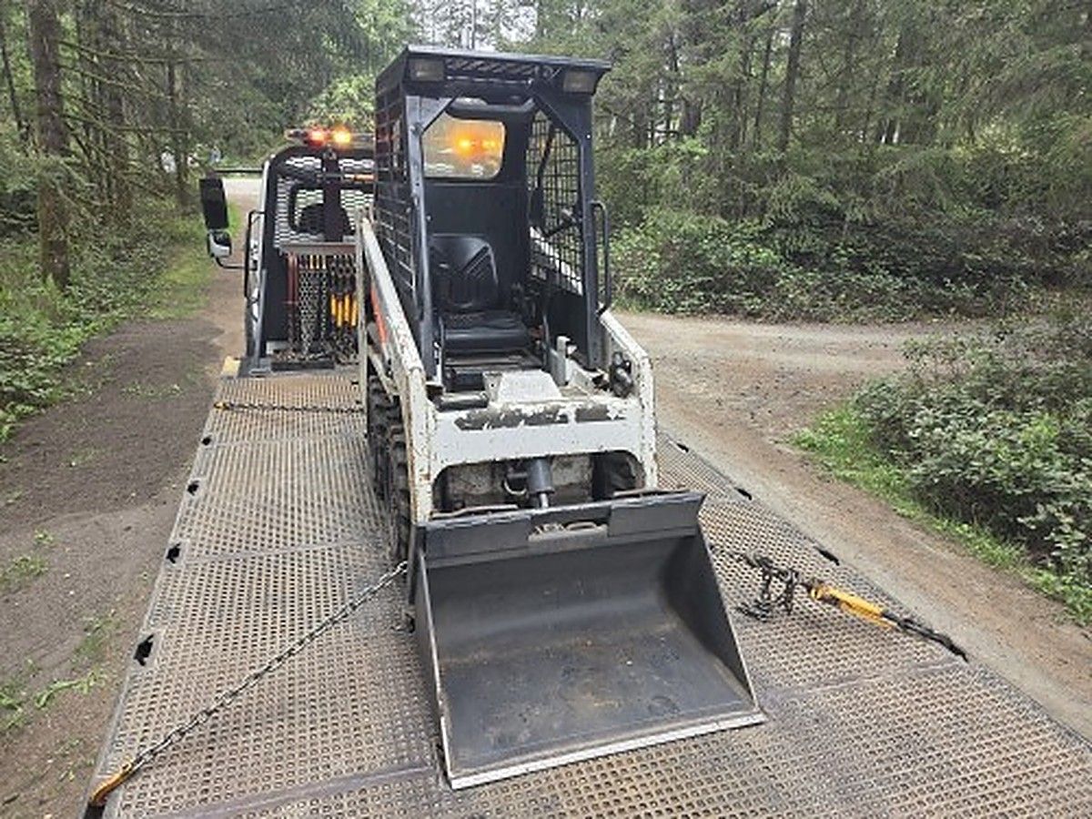 BOBCAT S70 photo 3