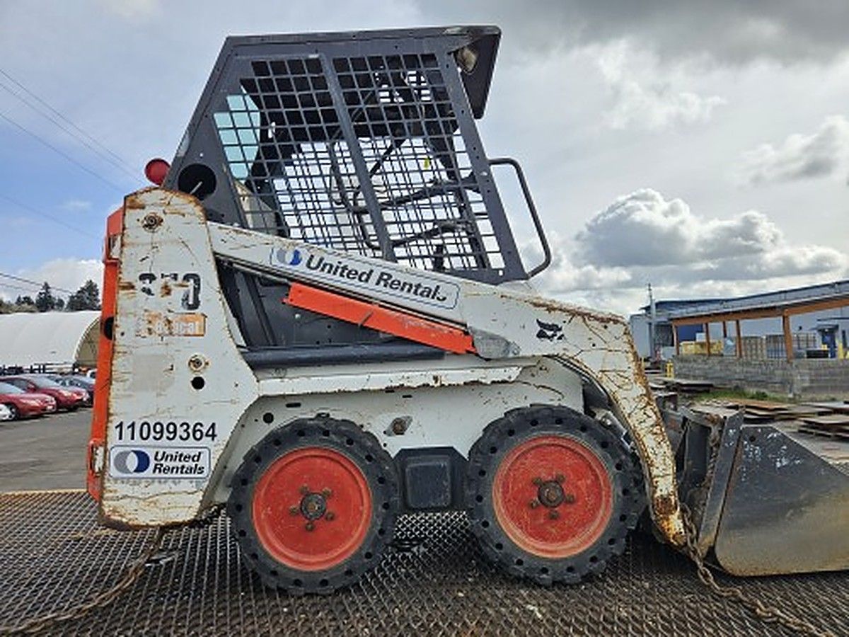 BOBCAT S70 photo 4