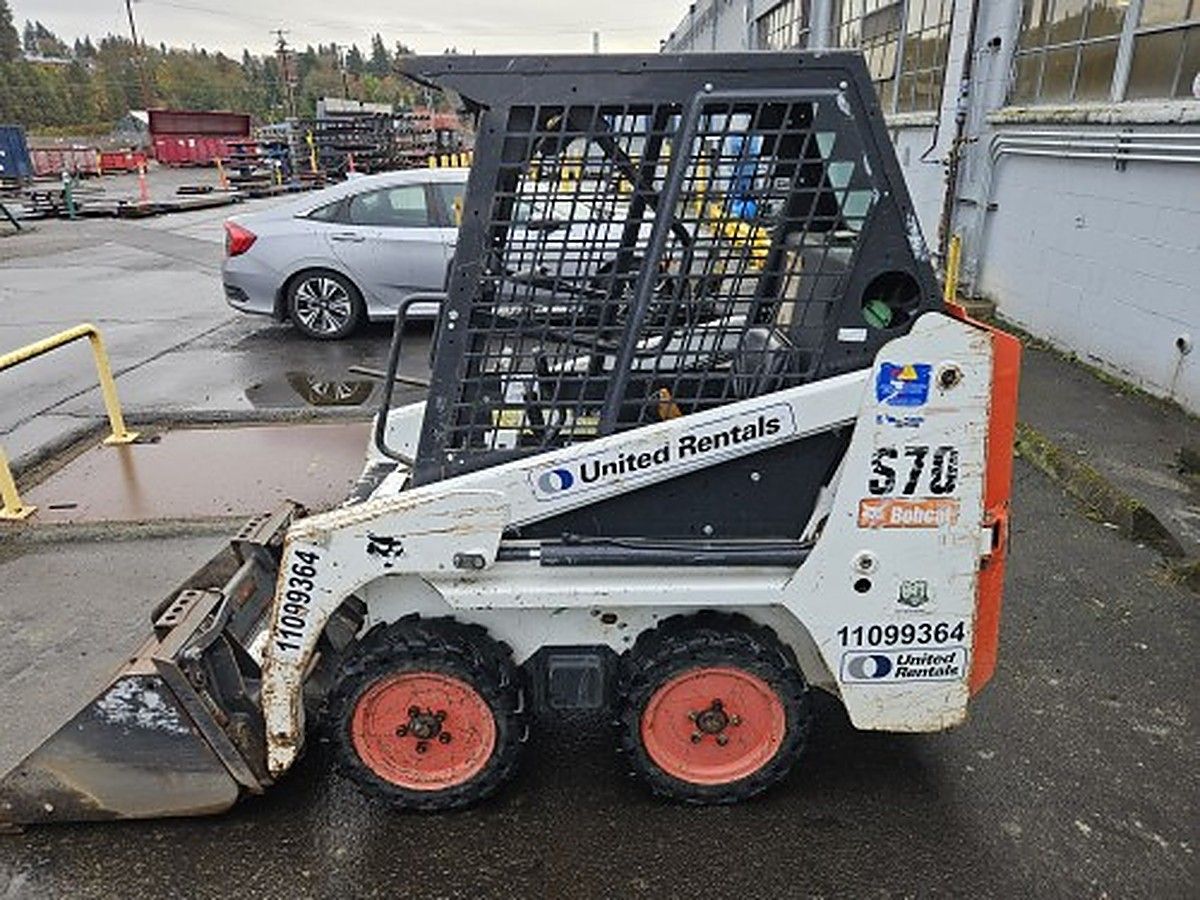 BOBCAT S70 photo 8