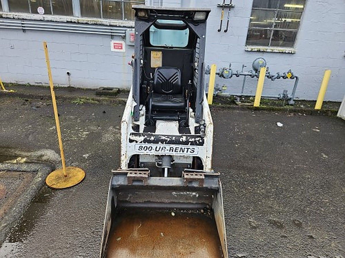 BOBCAT S70 photo 9