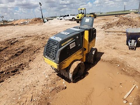 2020 BOMAG BMP8500 Roller 24-33" Walkbehind Pad