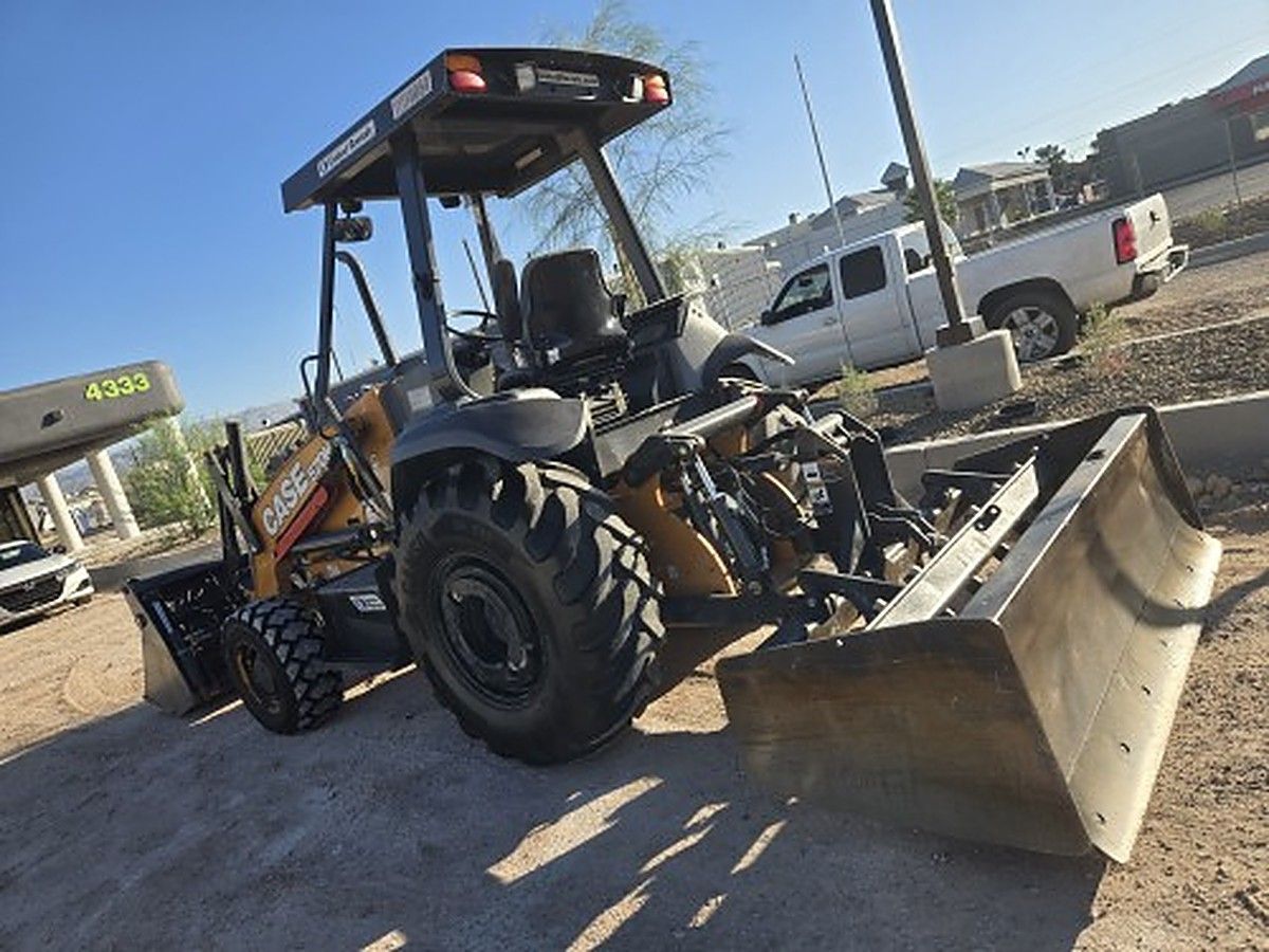 CASE 570N EP photo 4