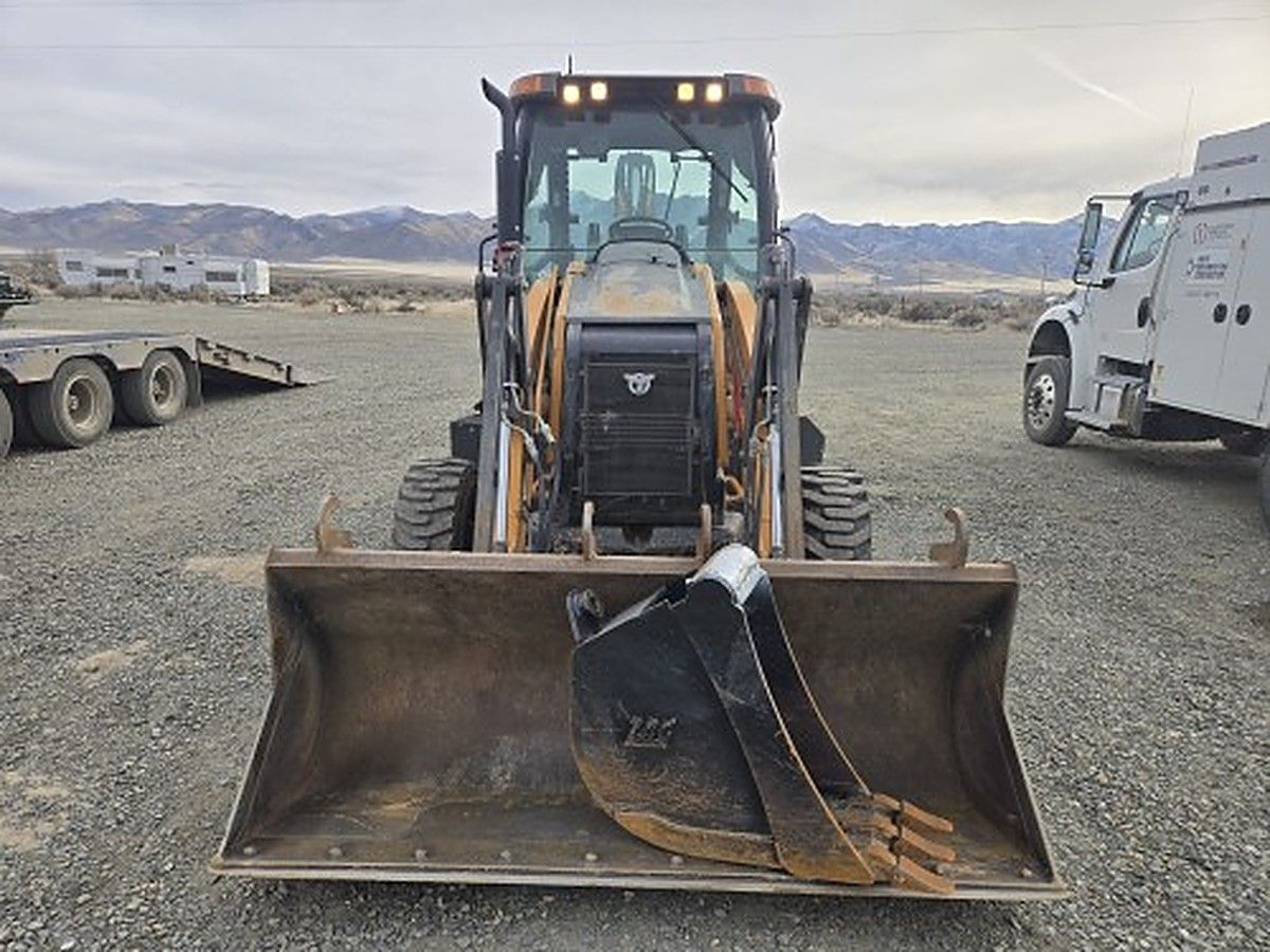CASE 580SN photo 6