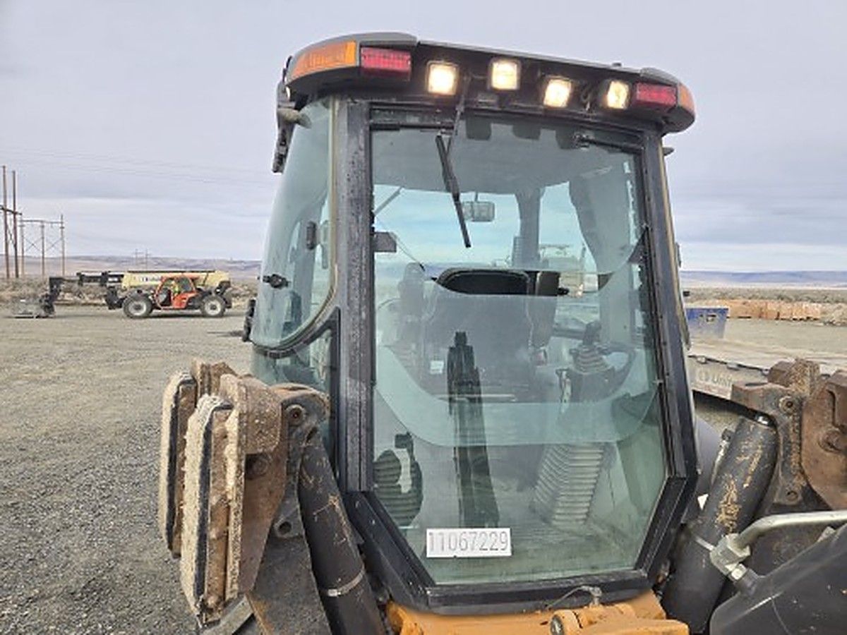 CASE 580SN photo 9