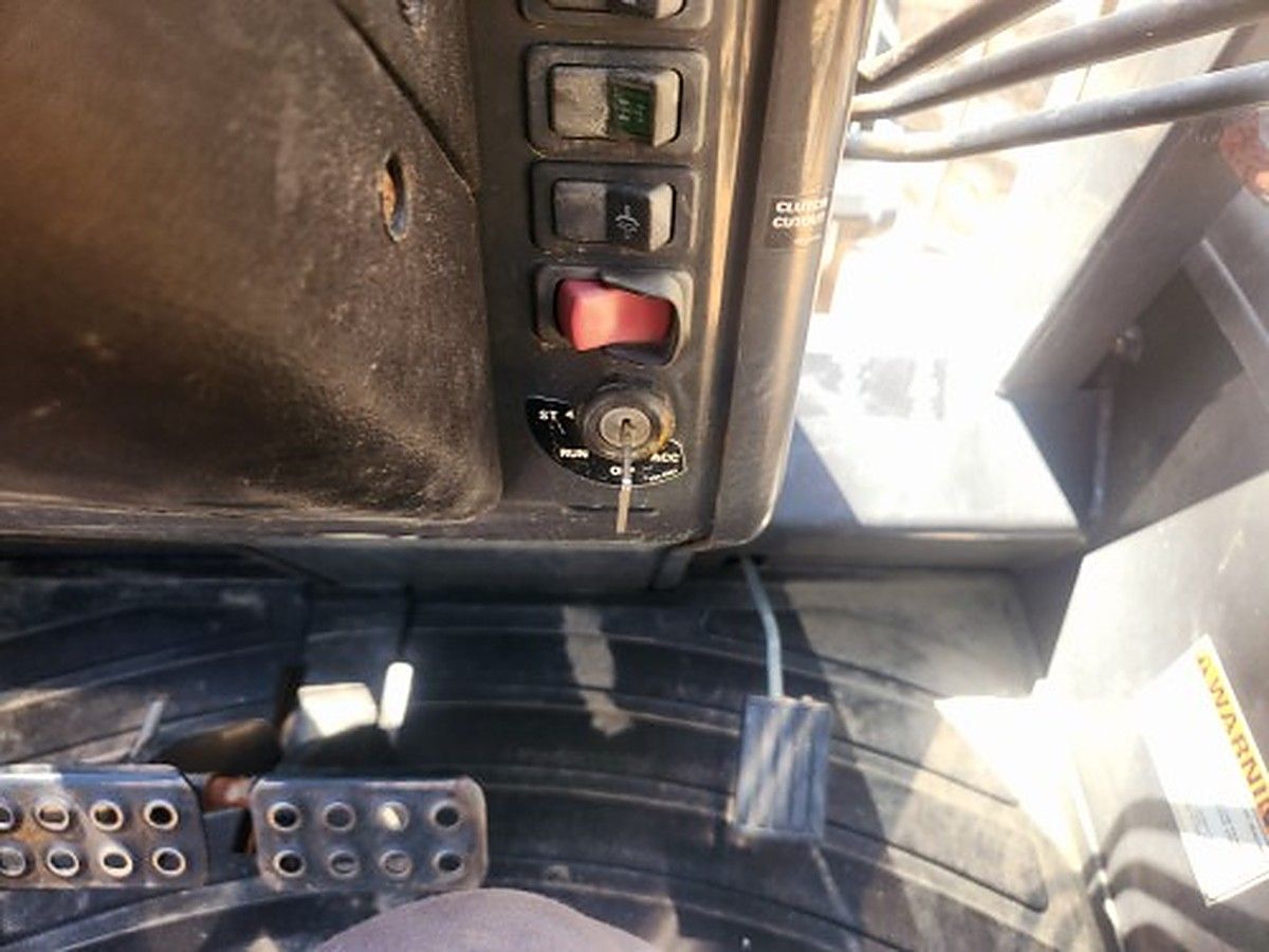 CASE 586H photo 6