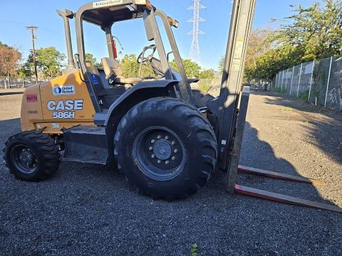 2020 CASE 586H Forklift Rough Terrain 6000# 21-29'