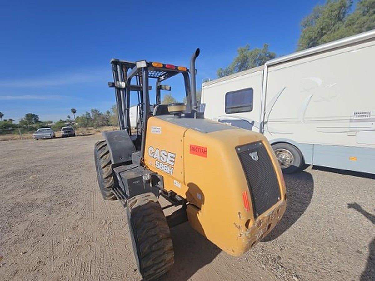 CASE 588H photo 12