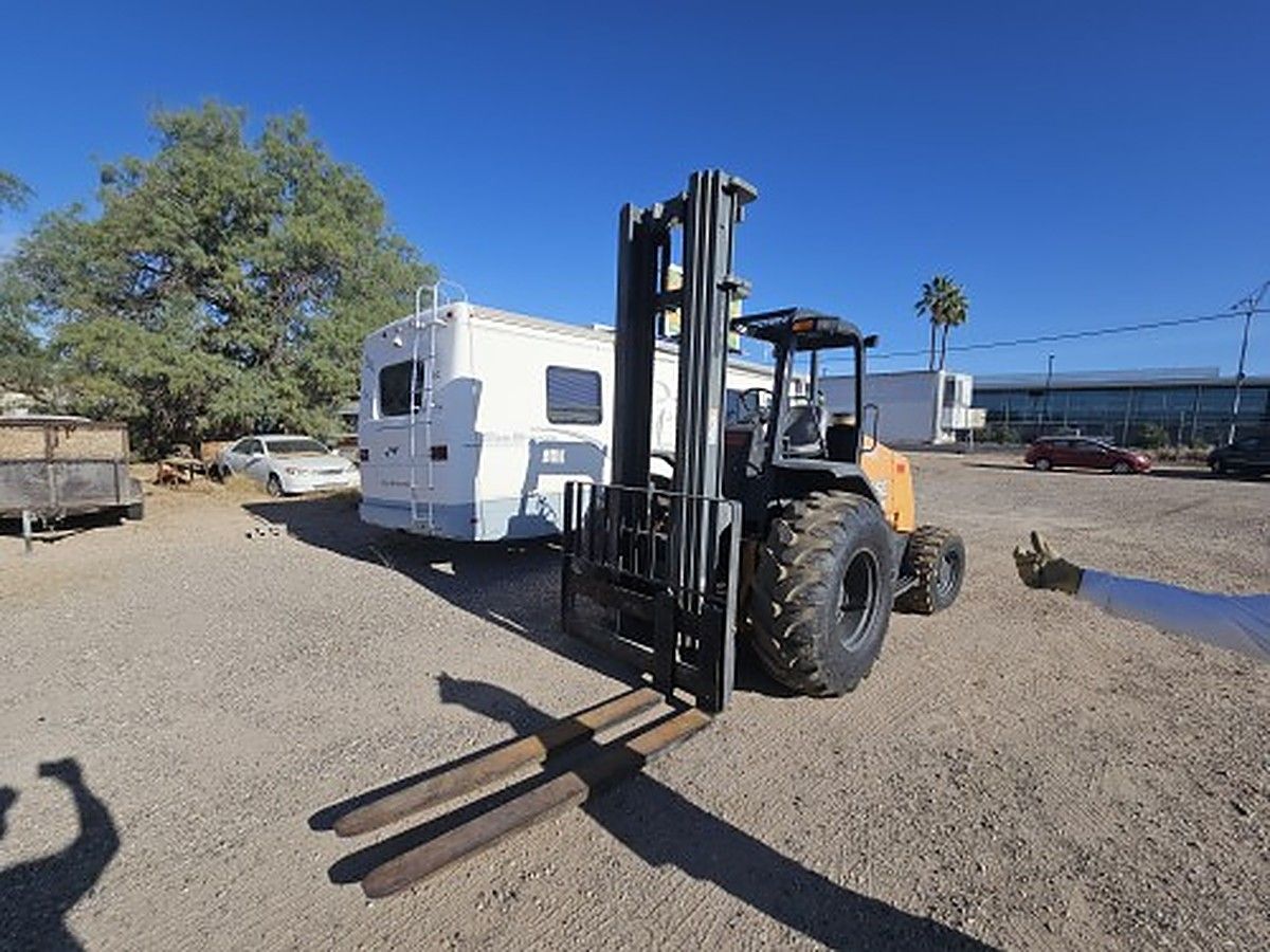 CASE 588H photo 13