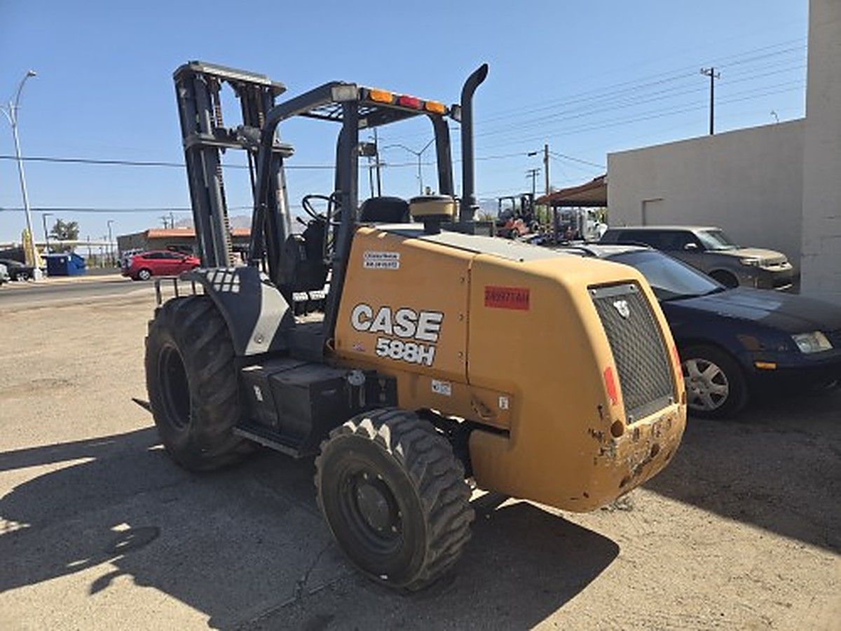 CASE 588H photo 4