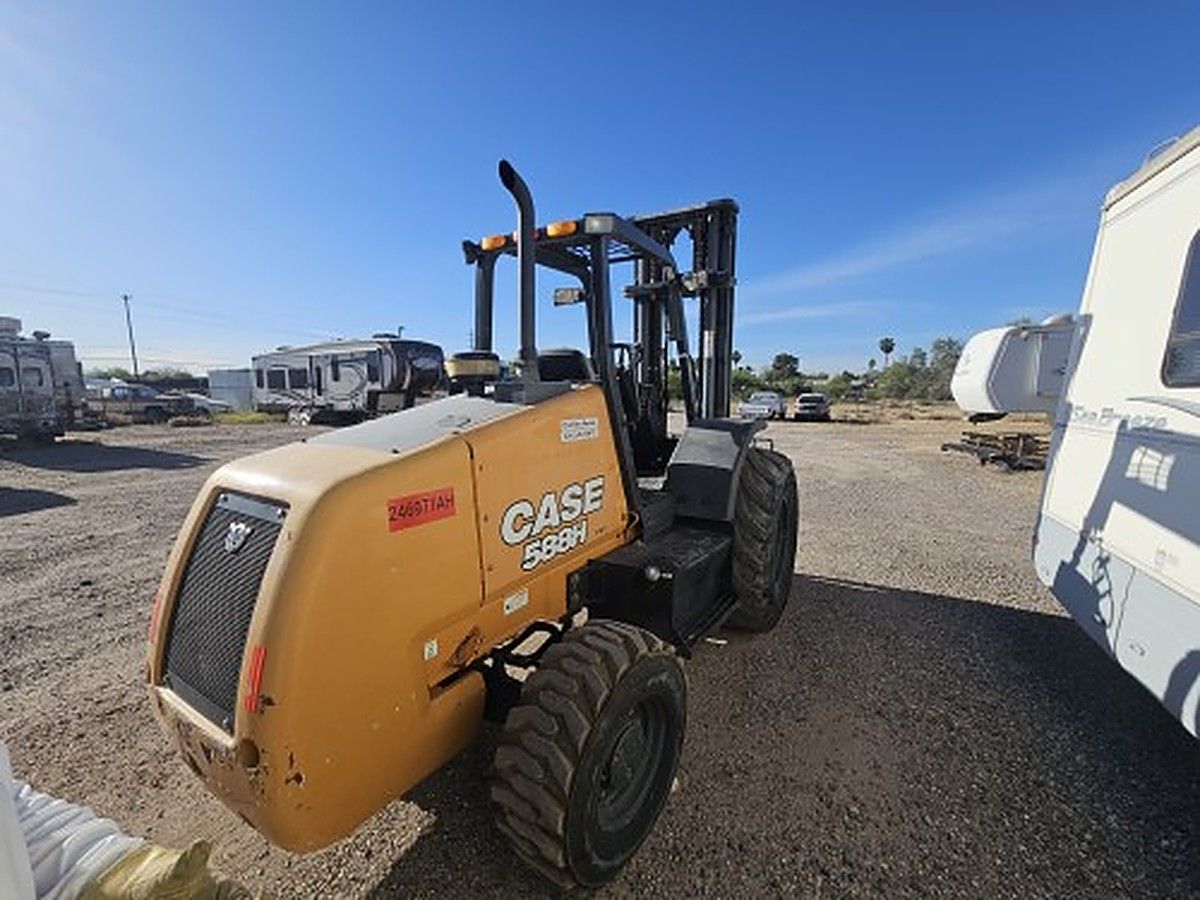 CASE 588H photo 5