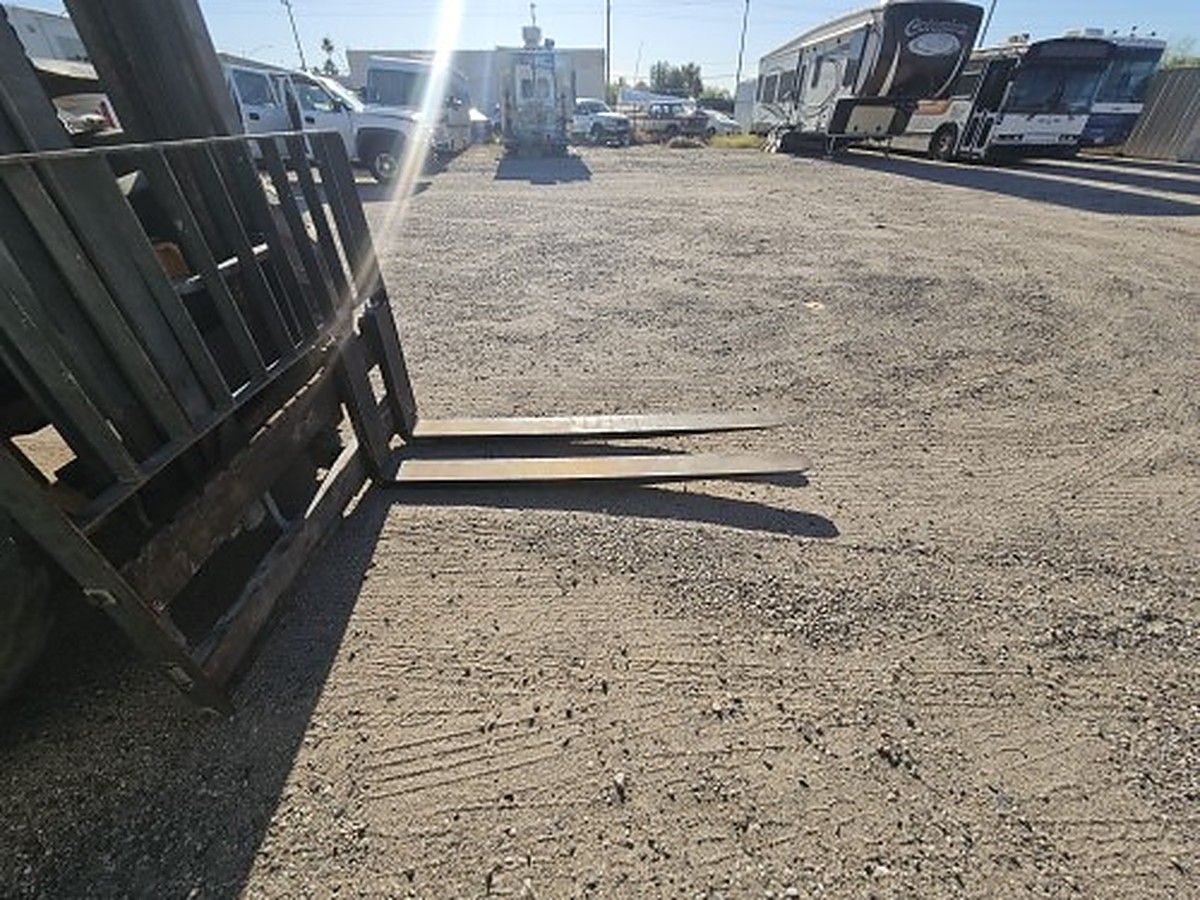 CASE 588H photo 8