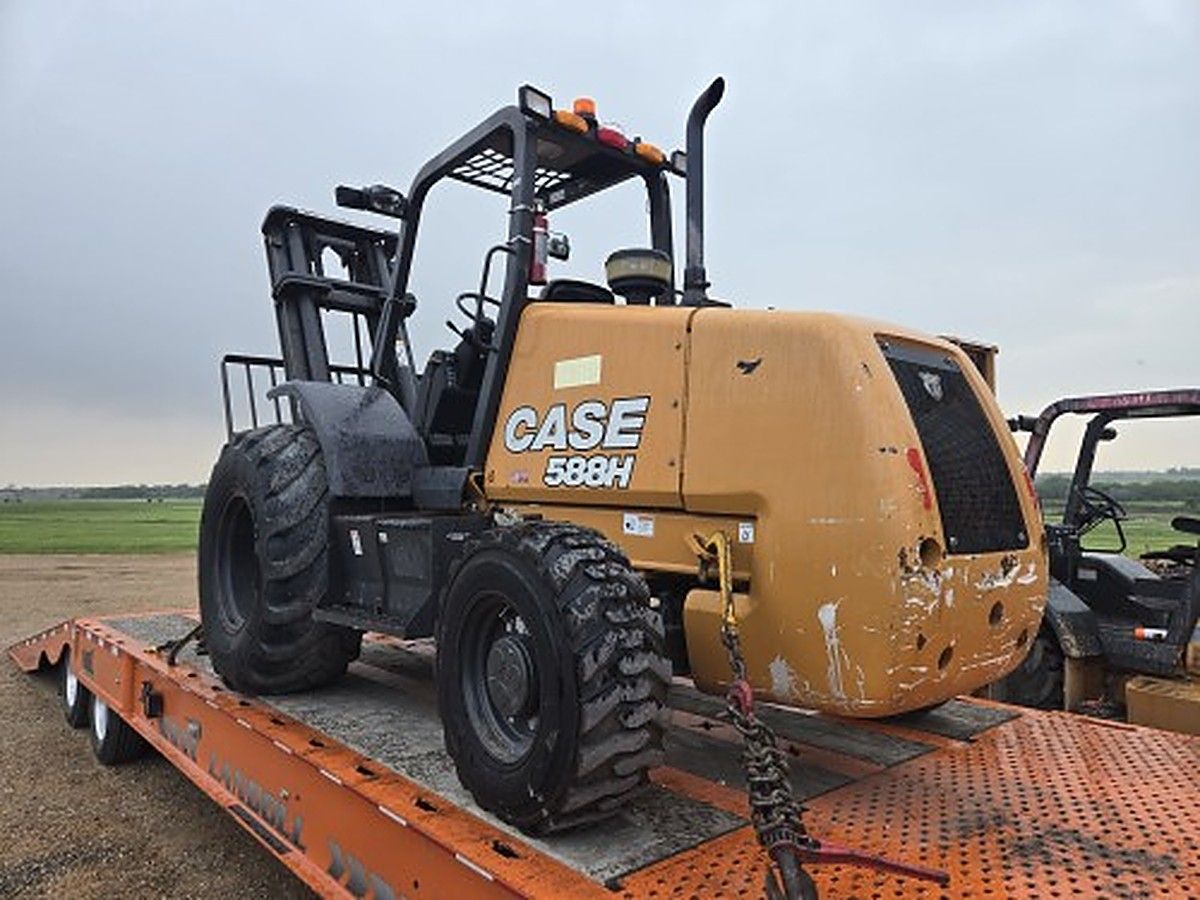 CASE 588H photo 2