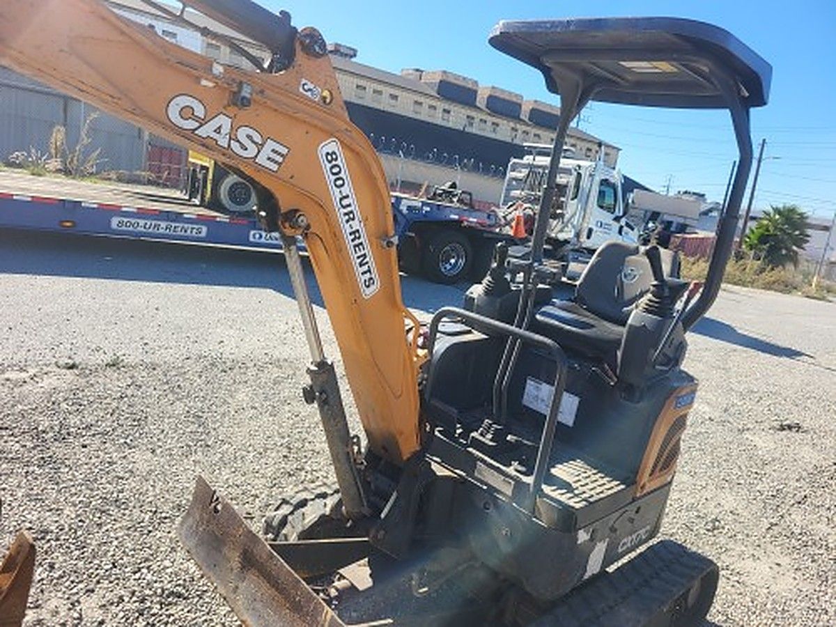 CASE CX17C photo 6