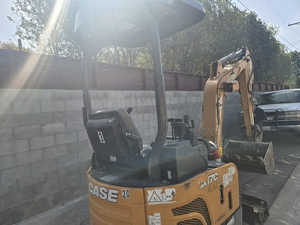 CASE CX17C photo 3